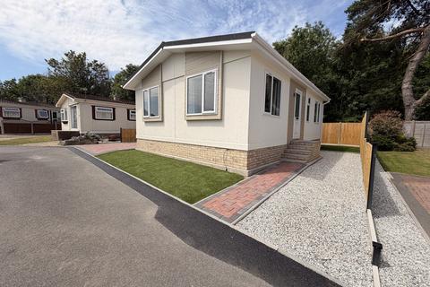undefined, New Road, Bournemouth, BH10 7