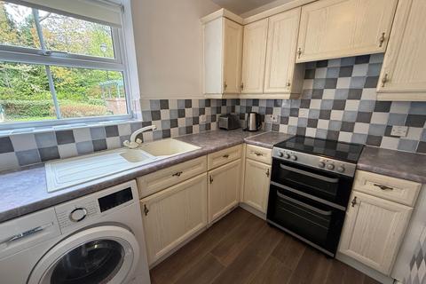 2 bedroom ground floor flat to rent, Belvedere Gardens, Newcastle upon Tyne, NE12