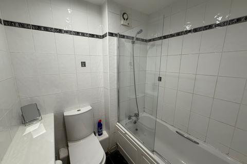 2 bedroom ground floor flat to rent, Belvedere Gardens, Newcastle upon Tyne, NE12