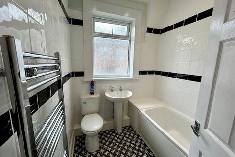 3 bedroom house to rent, Southdale Road, Birkenhead, CH42