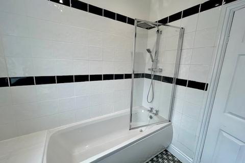 3 bedroom house to rent, Southdale Road, Birkenhead, CH42