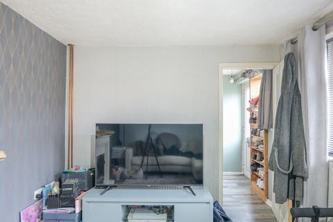 3 bedroom semi-detached house for sale, Woodbrook Avenue, Halifax HX2