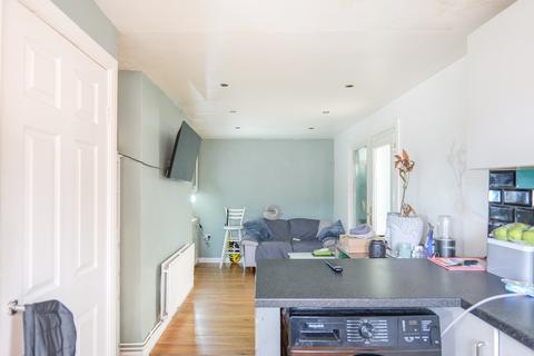 3 bedroom semi-detached house for sale, Woodbrook Avenue, Halifax HX2