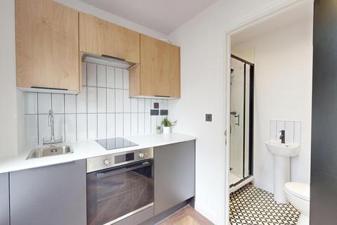 1 bedroom house to rent,  Thurloe Street, Manchester M14