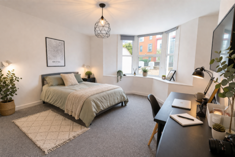 8 bedroom house to rent, Fishponds Road, Bristol BS5