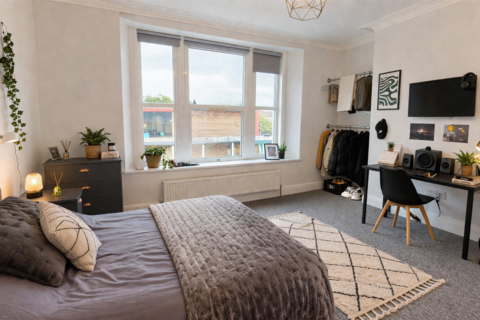 8 bedroom house to rent, Fishponds Road, Bristol BS5