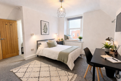 8 bedroom house to rent, Fishponds Road, Bristol BS5