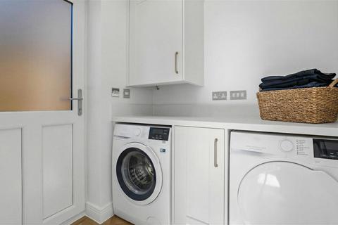 3 bedroom detached house for sale, Barleylands, Lawford
