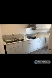 1 bedroom in a house share to rent, Central Avenue, Hayes, UB3