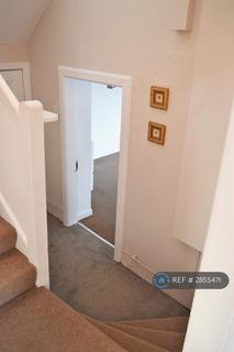 1 bedroom in a house share to rent, Biggar Road, Edinburgh, EH10