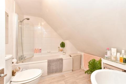 Studio for sale, Lawson Court, Gillingham ME7