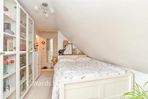 Studio for sale, Lawson Court, Gillingham ME7