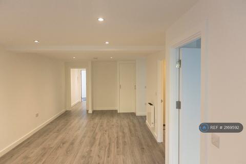 1 bedroom flat to rent, The Headlands, Penryn, TR10