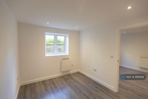 1 bedroom flat to rent, The Headlands, Penryn, TR10