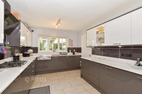 3 bedroom detached house for sale, Stonelands Park, Ryde, Isle of Wight