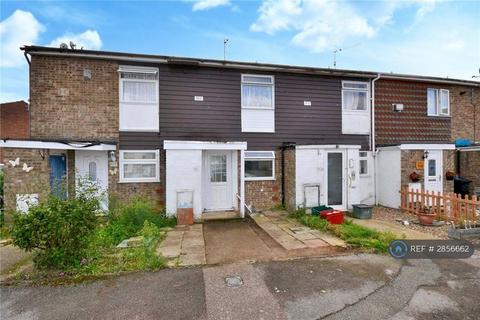 2 bedroom terraced house to rent, Melton Close, Clacton-On-Sea, CO16