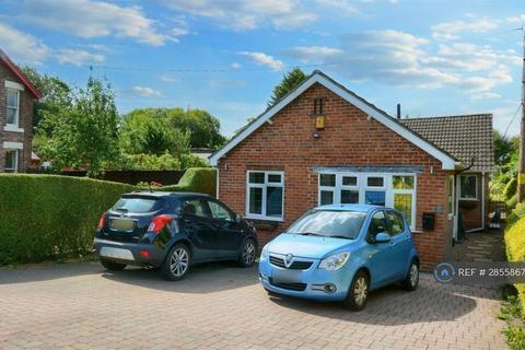 4 bedroom bungalow to rent, Hassock Lane, Heanor, DE75