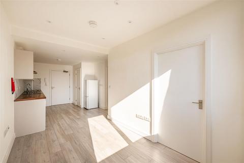1 bedroom apartment to rent, 28-32 Desborough Street, High Wycombe HP11