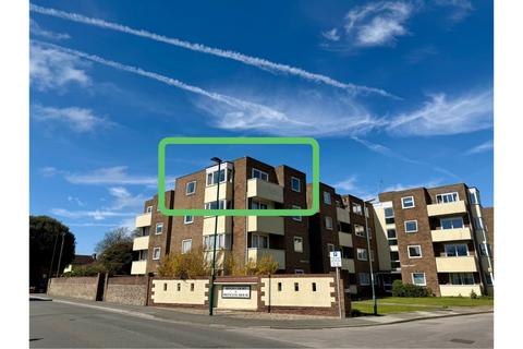 2 bedroom apartment for sale, High Street, Bognor Regis, PO21