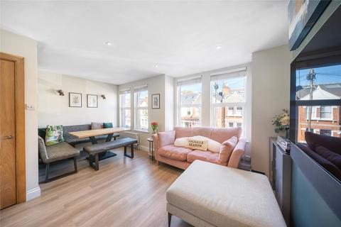 3 bedroom maisonette for sale, Astonville Street, Southfields, London, SW18