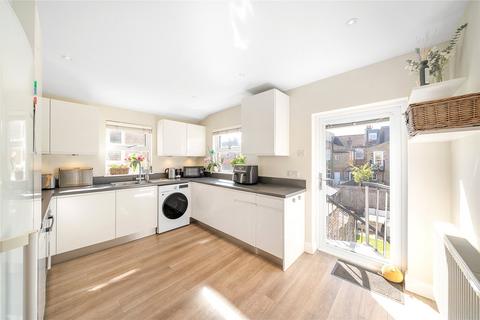 3 bedroom maisonette for sale, Astonville Street, Southfields, London, SW18