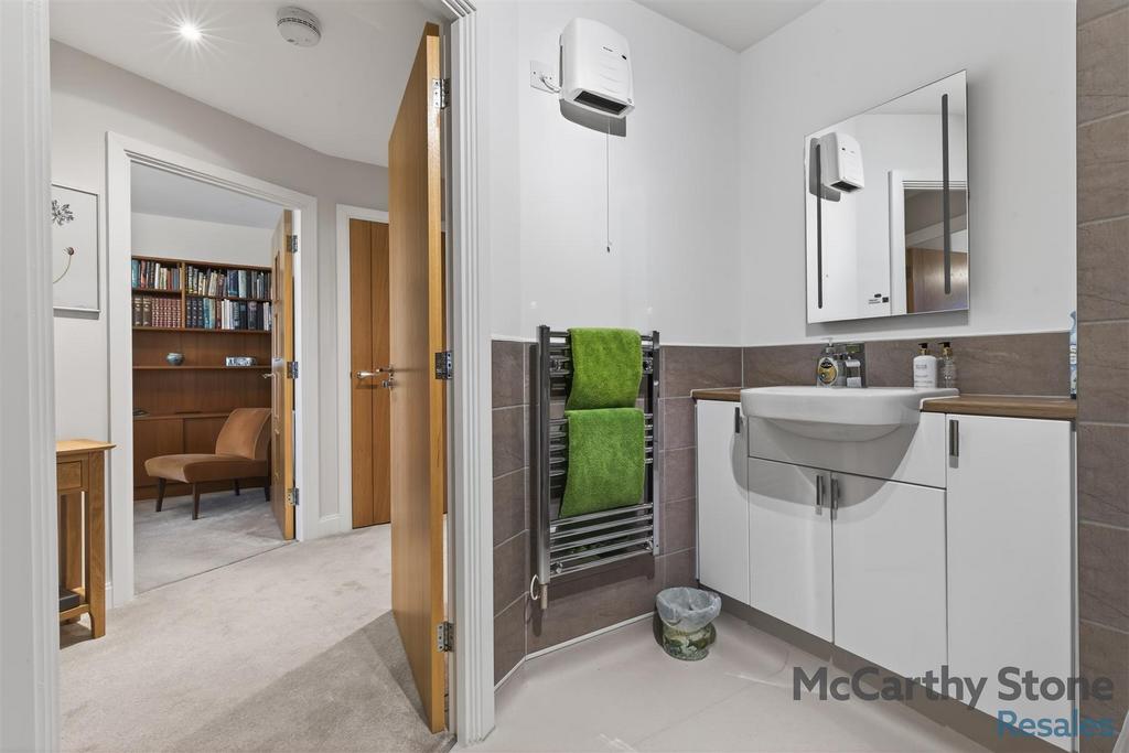 8685658-interior17.jpg