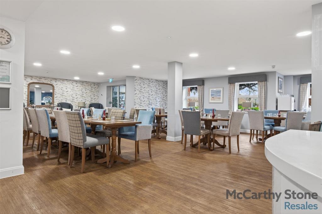 8685658-interior22.jpg