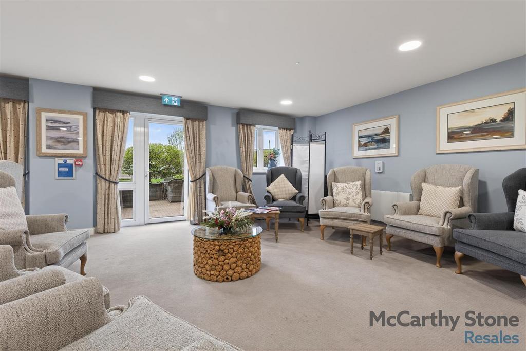 8685658-interior24.jpg