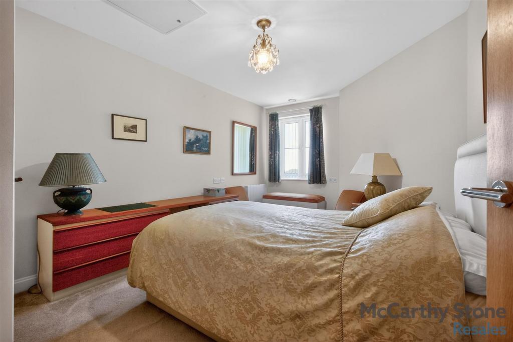 8685658-interior18.jpg