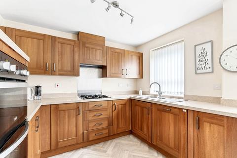 4 bedroom detached house to rent, Marjorie Way, Coventry, CV3