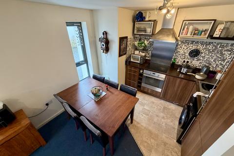 2 bedroom flat for sale, The Decks, Runcorn WA7