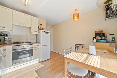 2 bedroom apartment for sale, Weir Street, Stirling, FK8