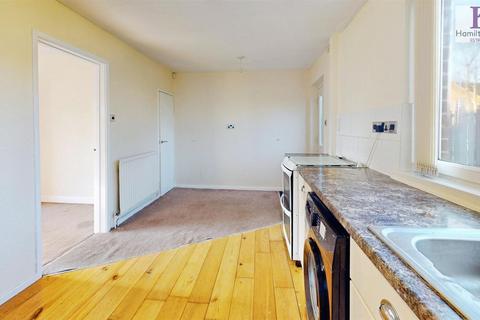 2 bedroom semi-detached house for sale, Eaglesfield Drive, Bradford
