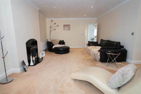 2 bedroom semi-detached bungalow for sale, Kentmere, Wrose, Bradford
