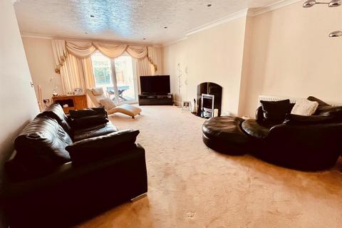 2 bedroom semi-detached bungalow for sale, Kentmere, Wrose, Bradford