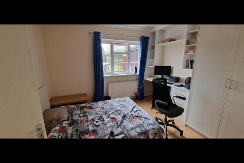 2 bedroom maisonette to rent, Ruislip Road, Greenford, UB6
