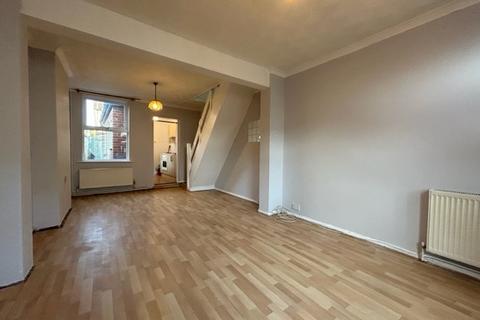 2 bedroom end of terrace house to rent, Pauline Street, IPSWICH