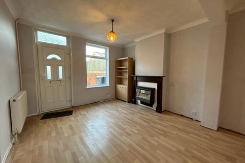 2 bedroom end of terrace house to rent, Pauline Street, IPSWICH