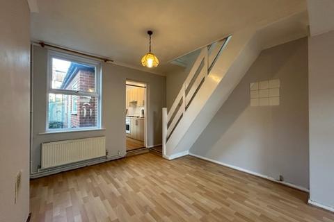 2 bedroom end of terrace house to rent, Pauline Street, IPSWICH