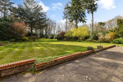 2 bedroom detached bungalow for sale, Fairway, Wentworth Estate