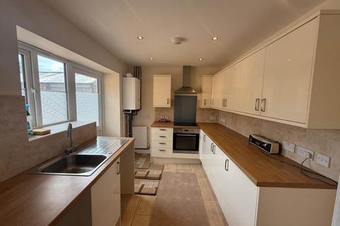4 bedroom terraced house to rent, North Hall Farm Houses, North Hall Farm, Barley Road, Heydon