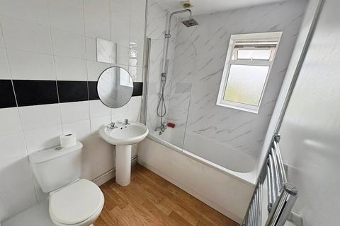 2 bedroom flat to rent, Swain Court, Peterborough PE2