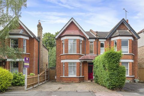 Queen Anne Avenue, Bromley