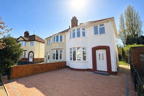 3 bedroom semi-detached house for sale, Willow Avenue, Wolverhampton WV11