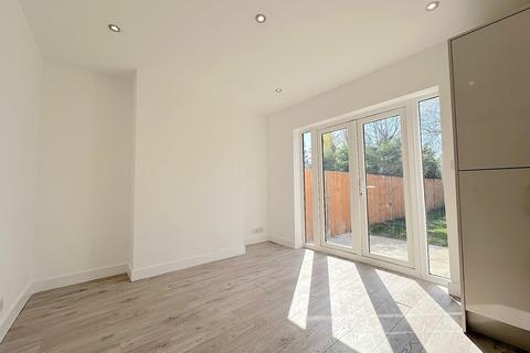 3 bedroom semi-detached house for sale, Willow Avenue, Wolverhampton WV11