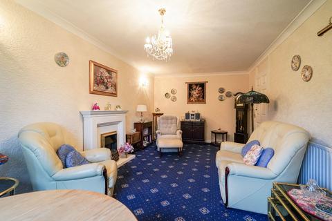 2 bedroom apartment for sale, Malvern Court, Warwick Road, Solihull