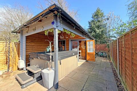 3 bedroom end of terrace house for sale, House & Bungalow, Prince Of Wales Lane, Birmingham, B14 4LH