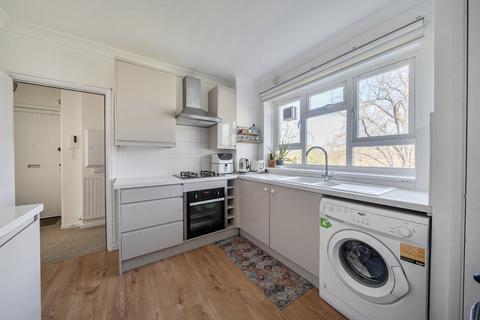 1 bedroom flat for sale, St Mildreds Road, Lee, London, SE12
