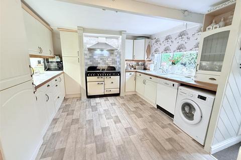 3 bedroom townhouse for sale, High Street, Bottesford
