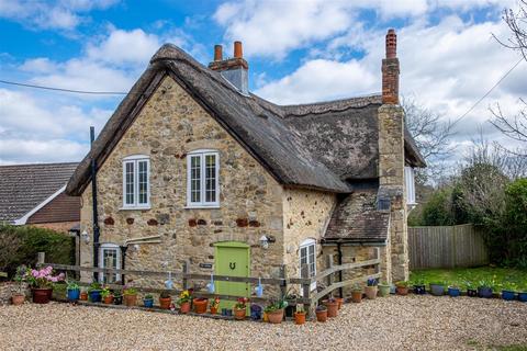 4 bedroom cottage for sale, Totland Bay, Isle of Wight